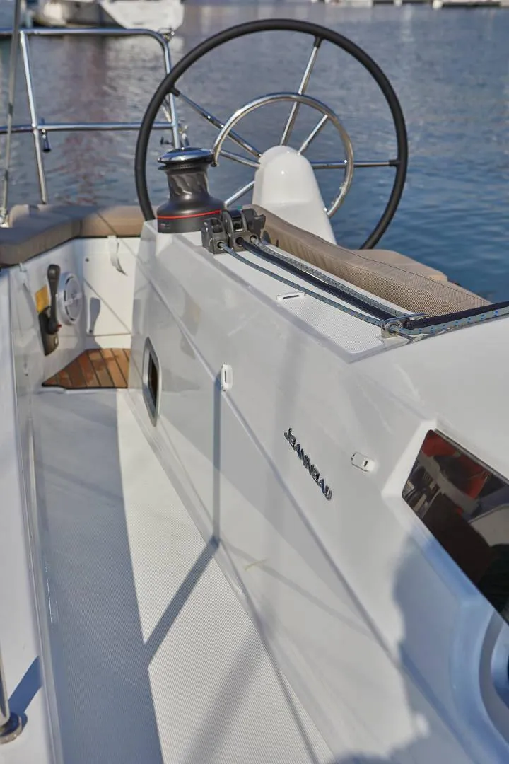 Sun Odyssey 410 Maminti — фотография яхты 4
