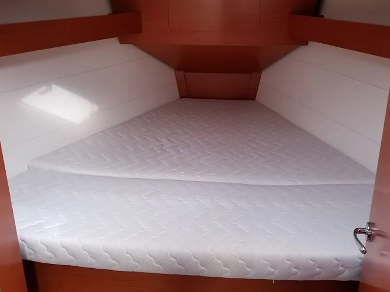 Dufour 350 Grand Large Friday — foto dello yacht n. 10