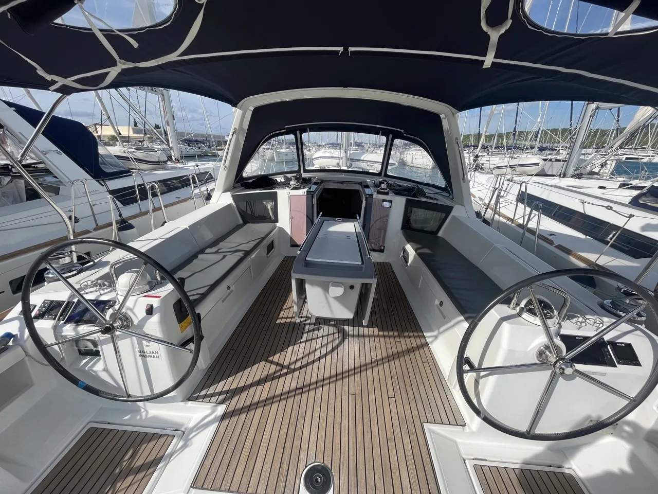 Oceanis 45 VESNA — foto dello yacht n. 16
