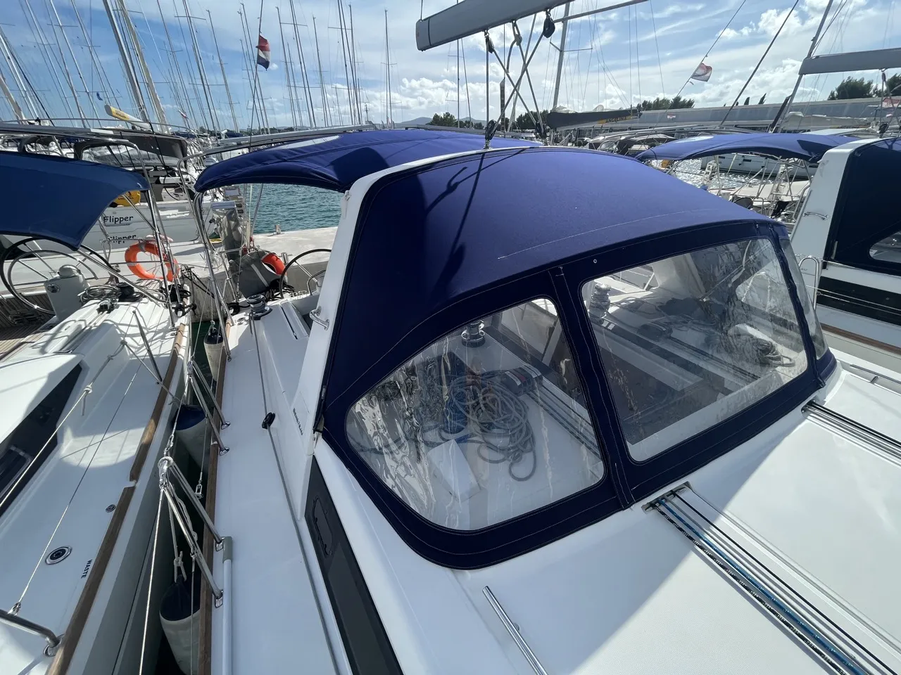 Oceanis 45 VESNA — foto dello yacht n. 8