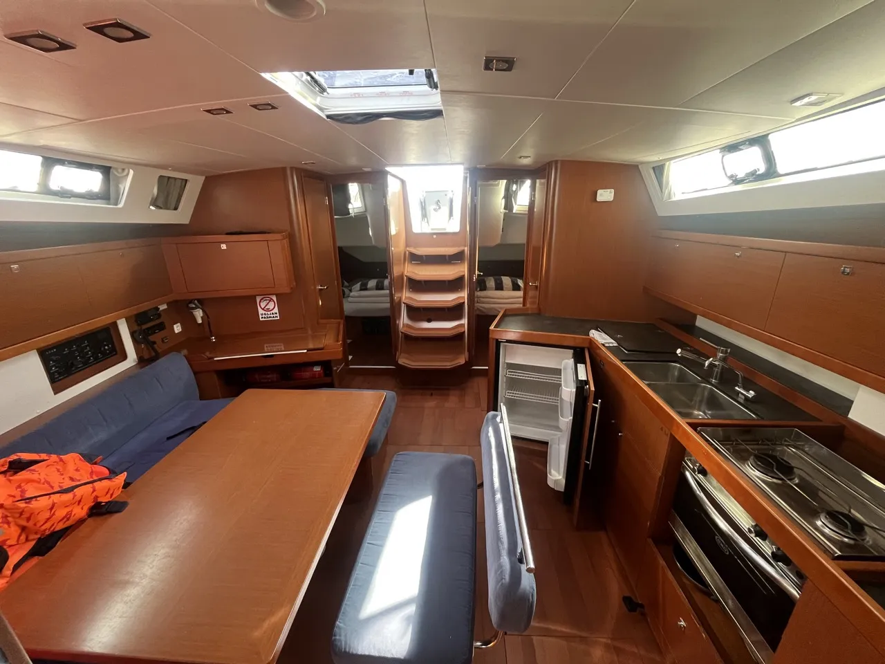 Oceanis 45 VESNA — foto dello yacht n. 13