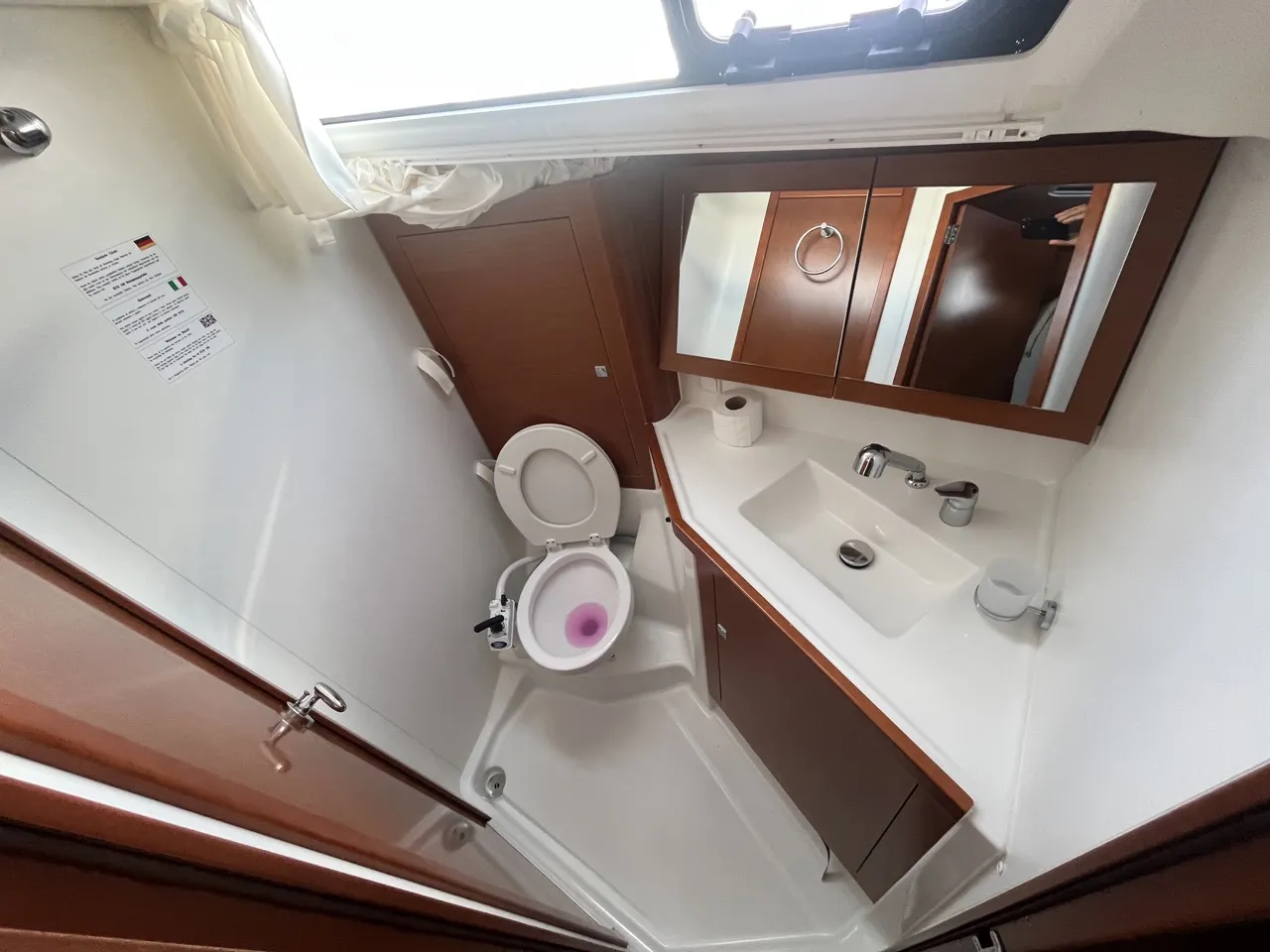 Oceanis 45 VESNA — foto dello yacht n. 9
