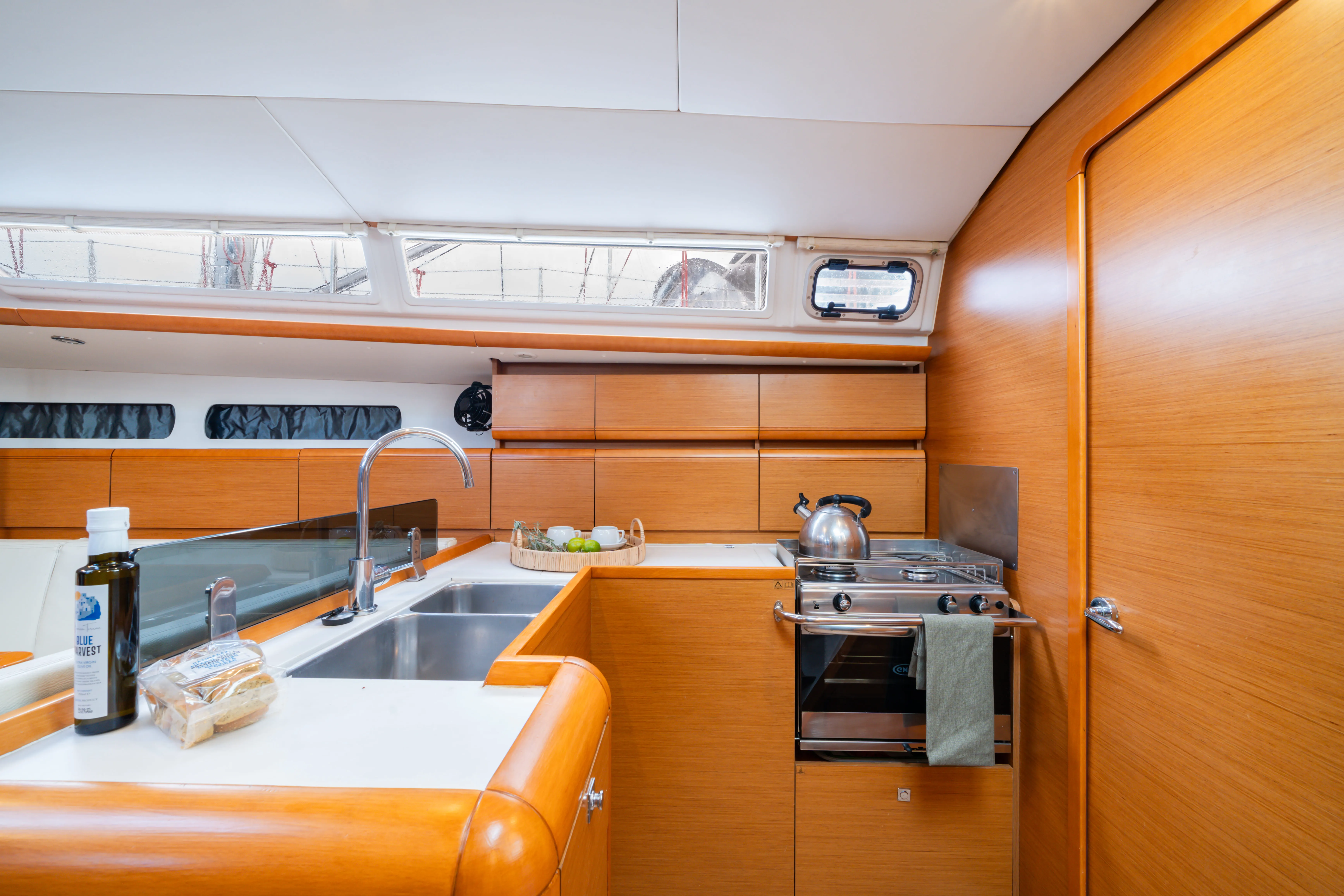 Sun Odyssey 439 ALIKI — yacht photo 9