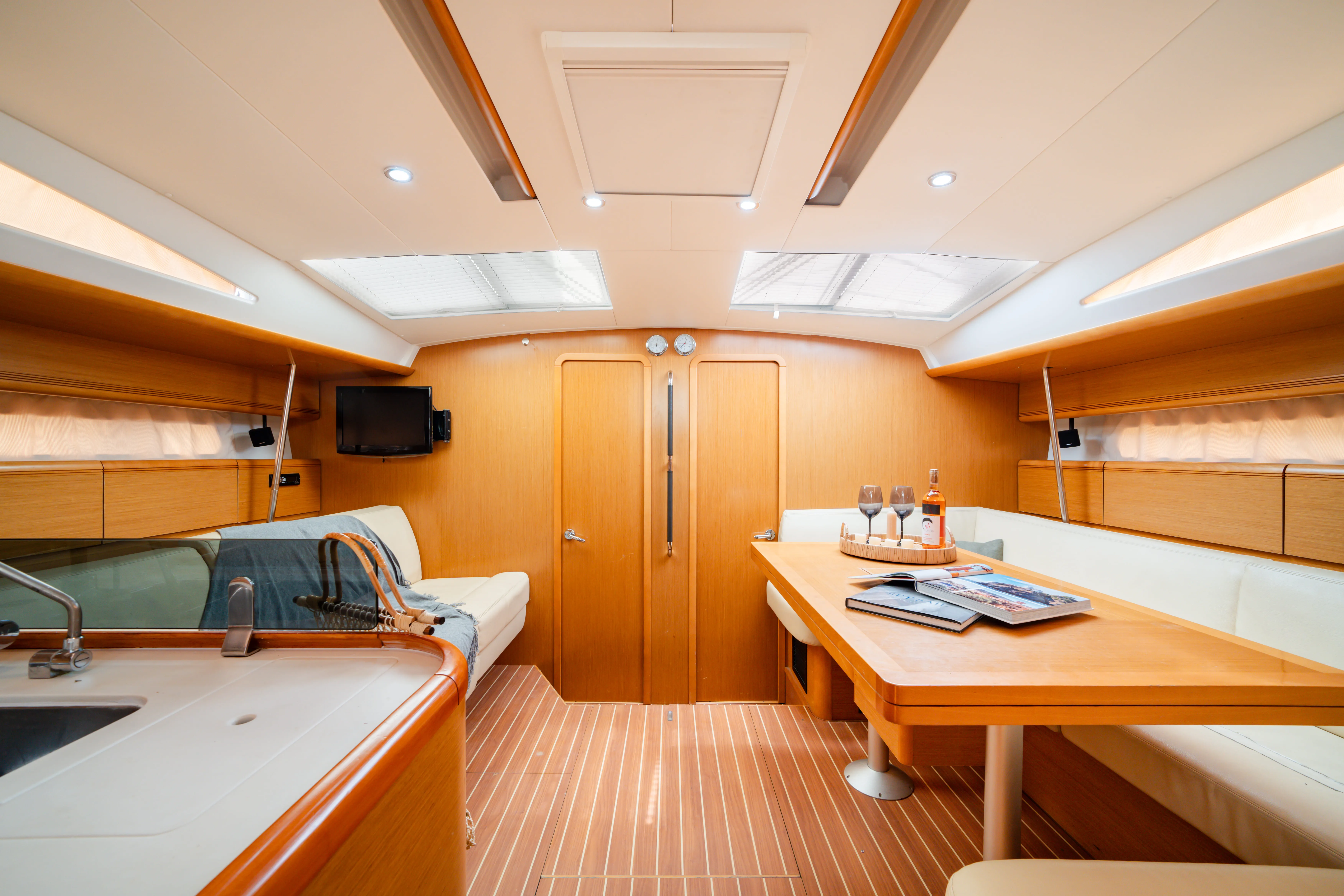 Jeanneau 53 REGINA V — yacht photo 7