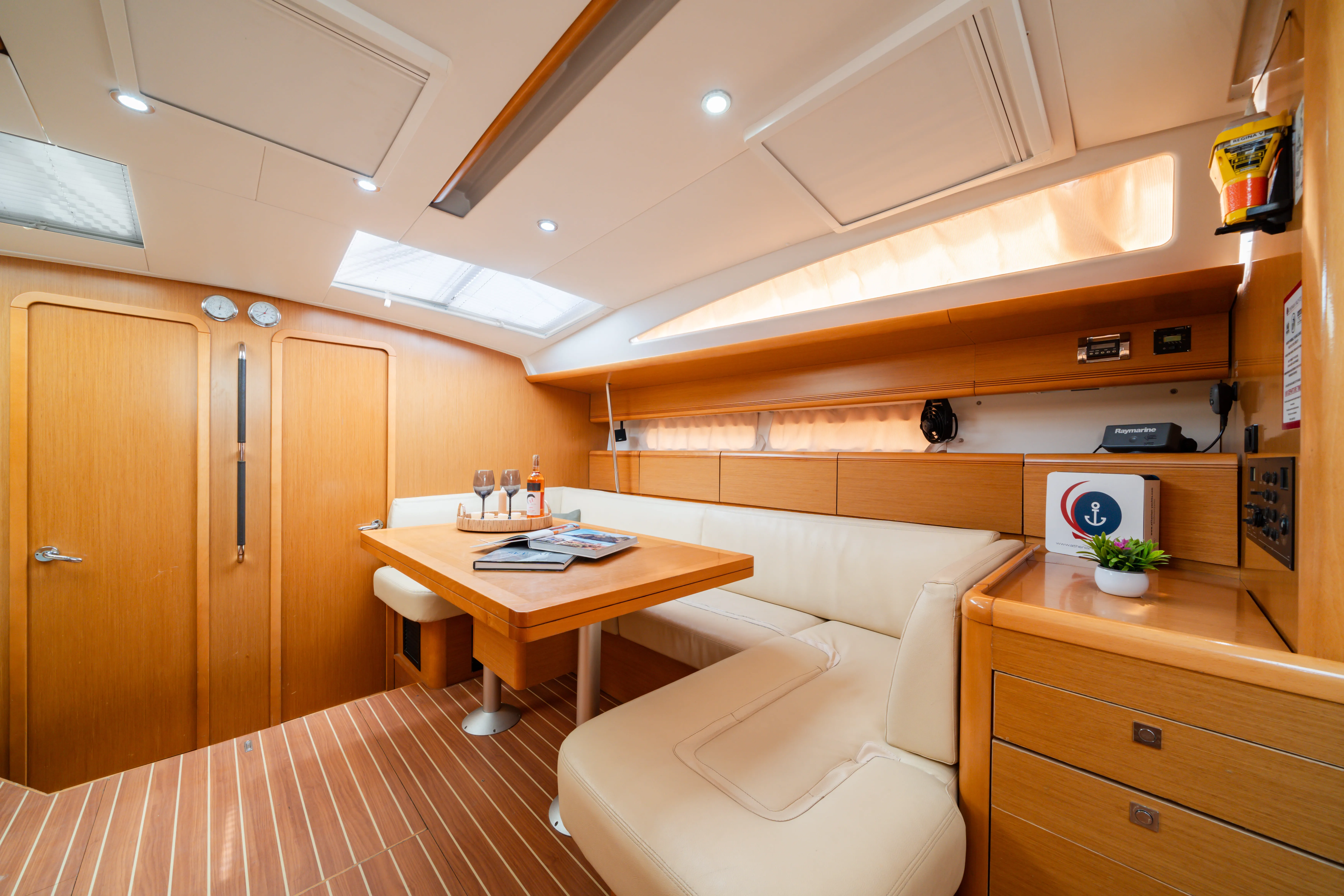 Jeanneau 53 REGINA V — yacht photo 11