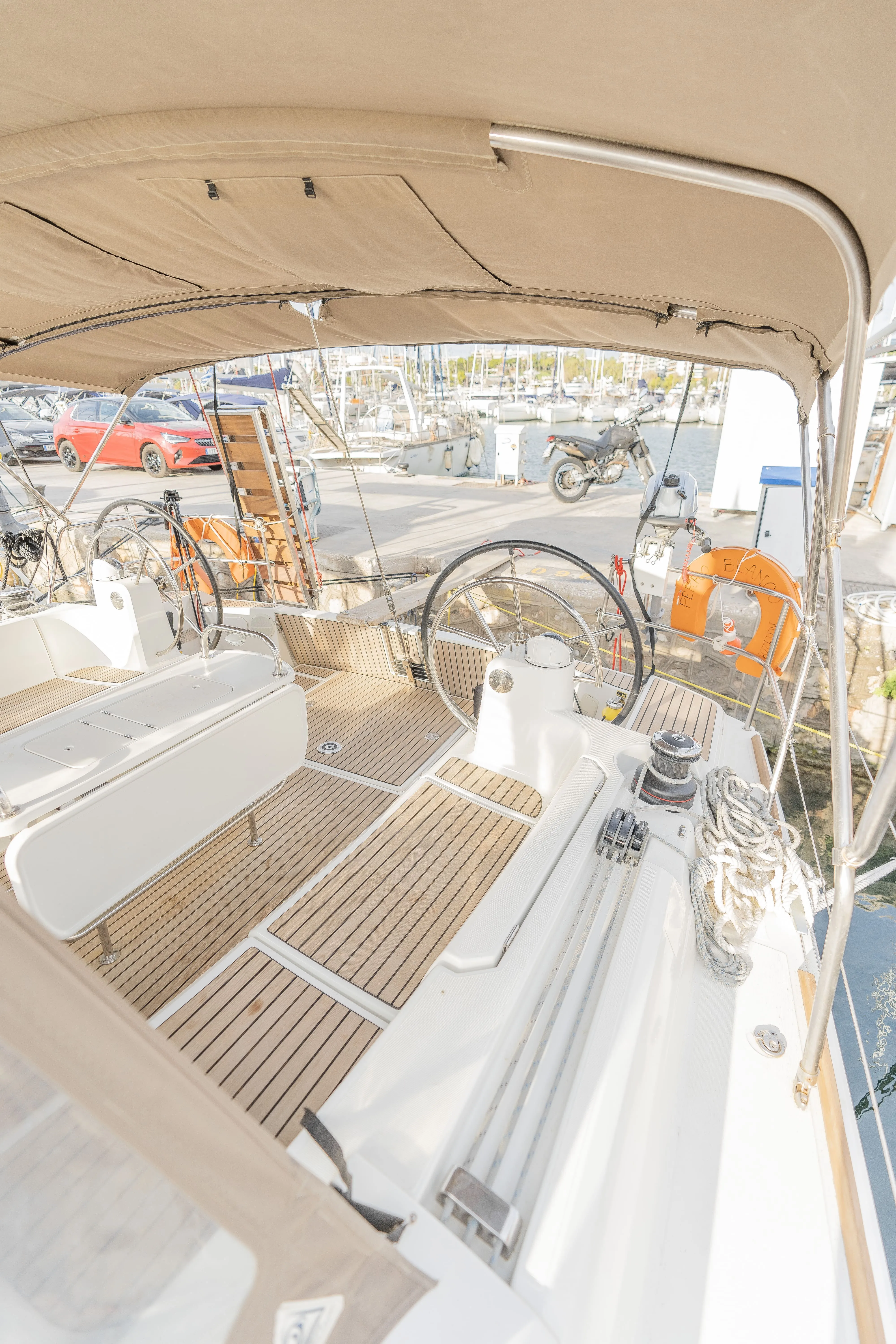 Sun Odyssey 519 PERRO BLANCO — yacht photo 2