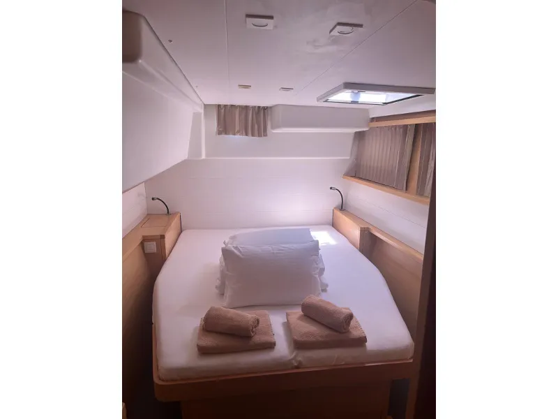 Lagoon 450 Fly CARIAMA (air condition, generator, water maker, flybridge) — foto dello yacht n. 15