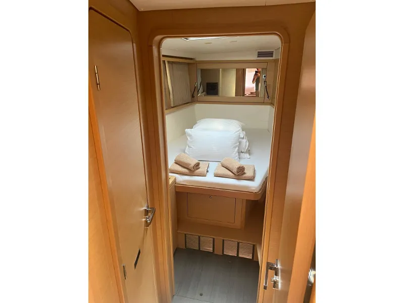Lagoon 450 Fly CARIAMA (air condition, generator, water maker, flybridge) — foto dello yacht n. 18