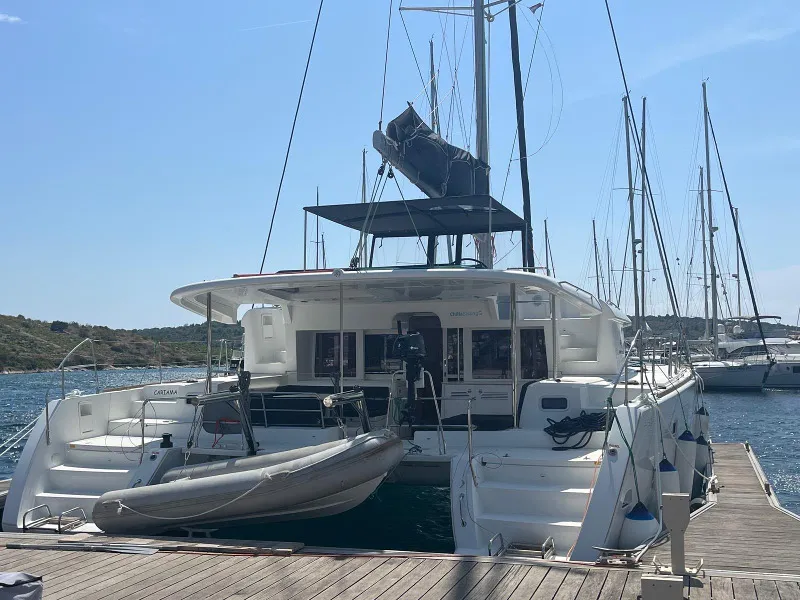 Lagoon 450 Fly CARIAMA (air condition, generator, water maker, flybridge) — foto dello yacht n. 8