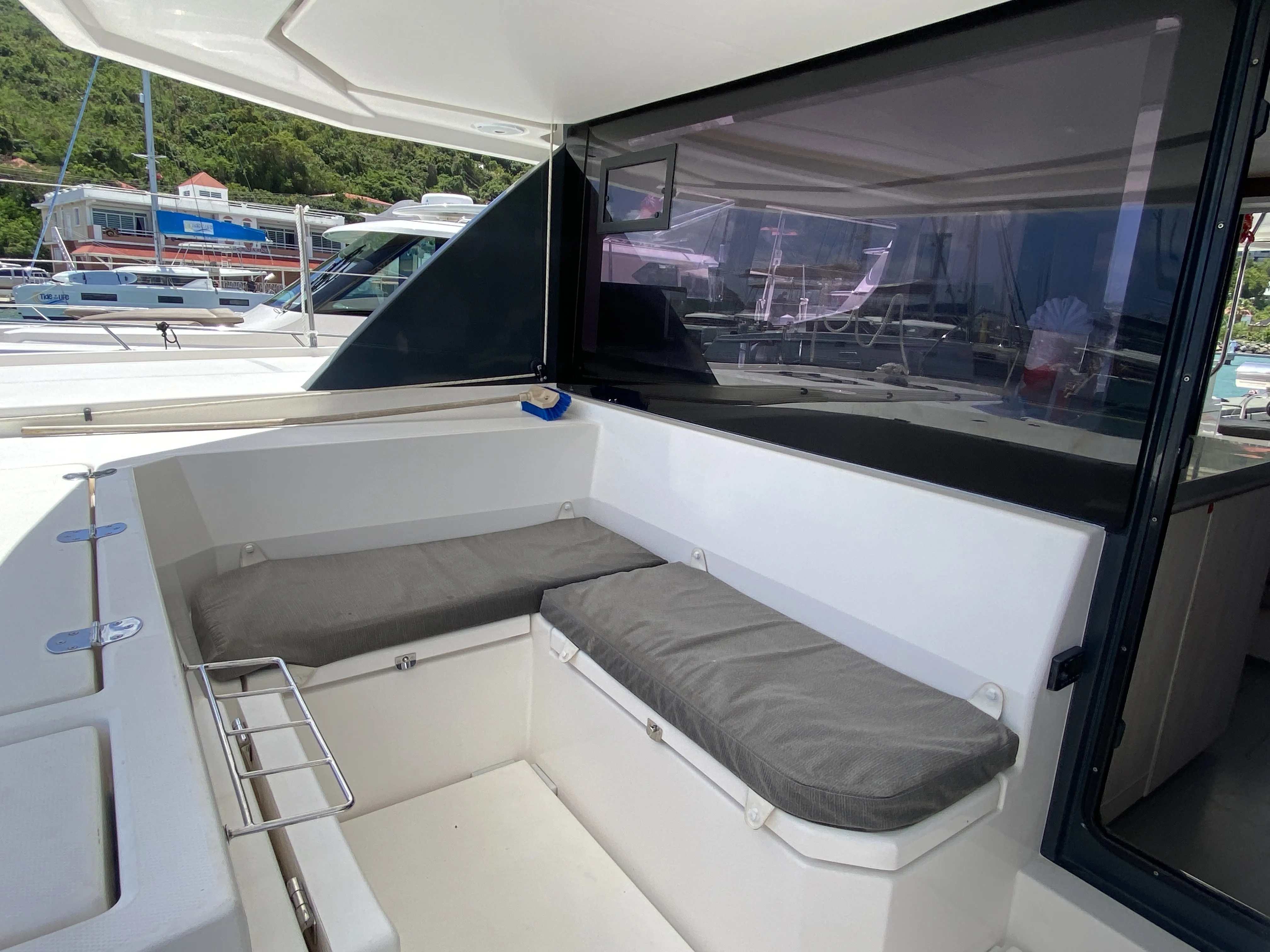Leopard 45 Pure Sun — foto dello yacht n. 14