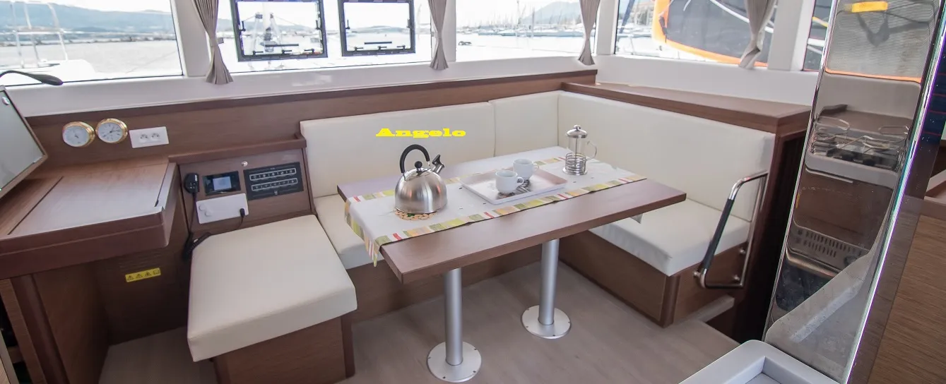 Lagoon 40 ANGELO — yacht photo 2