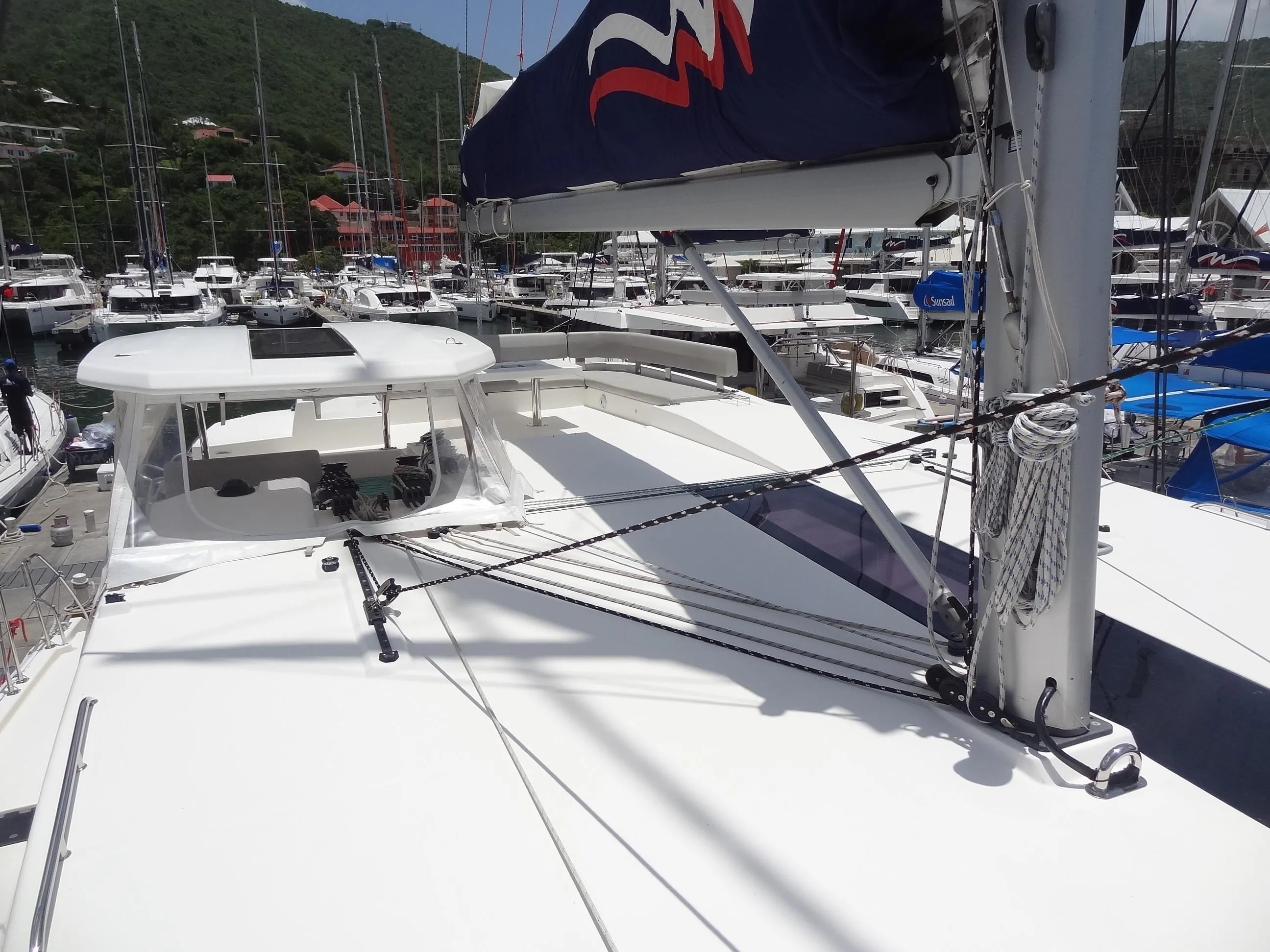 Moorings 5000 Good Vibrations — fotografia jachty 17