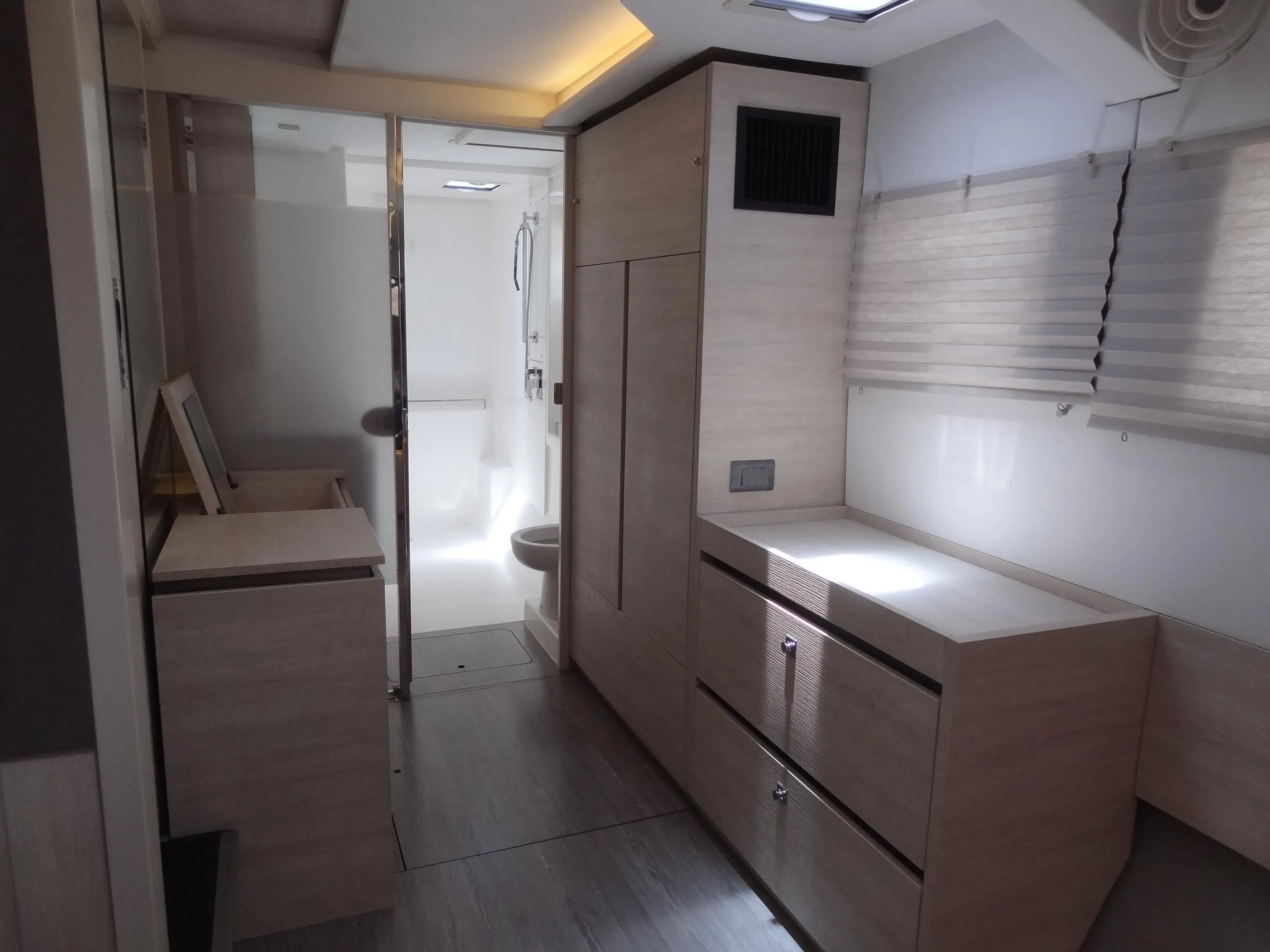 Moorings 5000 Good Vibrations — fotografia jachty 39