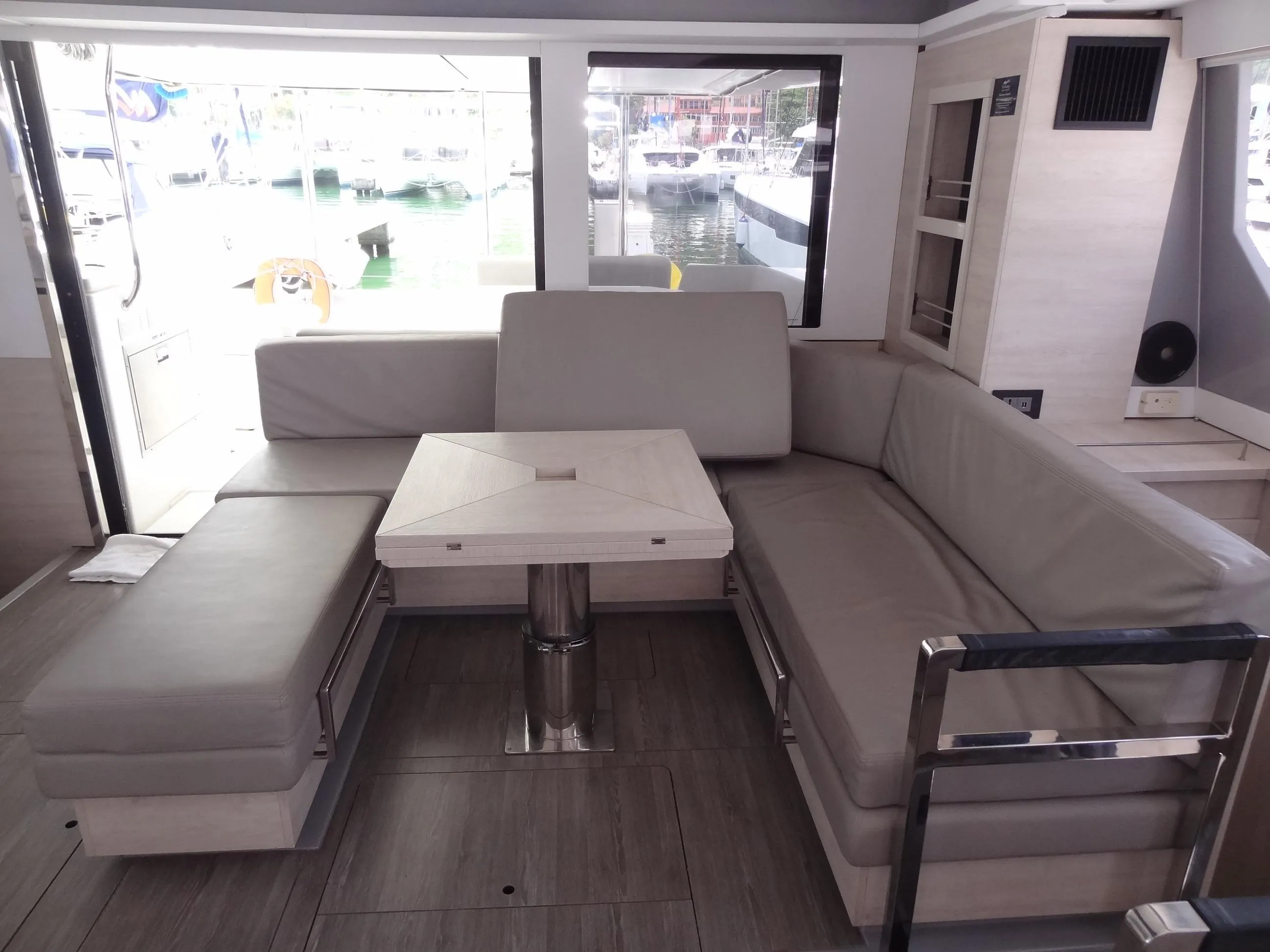 Moorings 5000 Good Vibrations — fotografia jachty 43