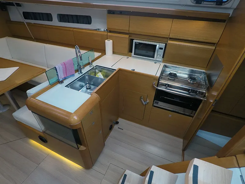 Sun Odyssey 449 Elissa — фотография яхты 12