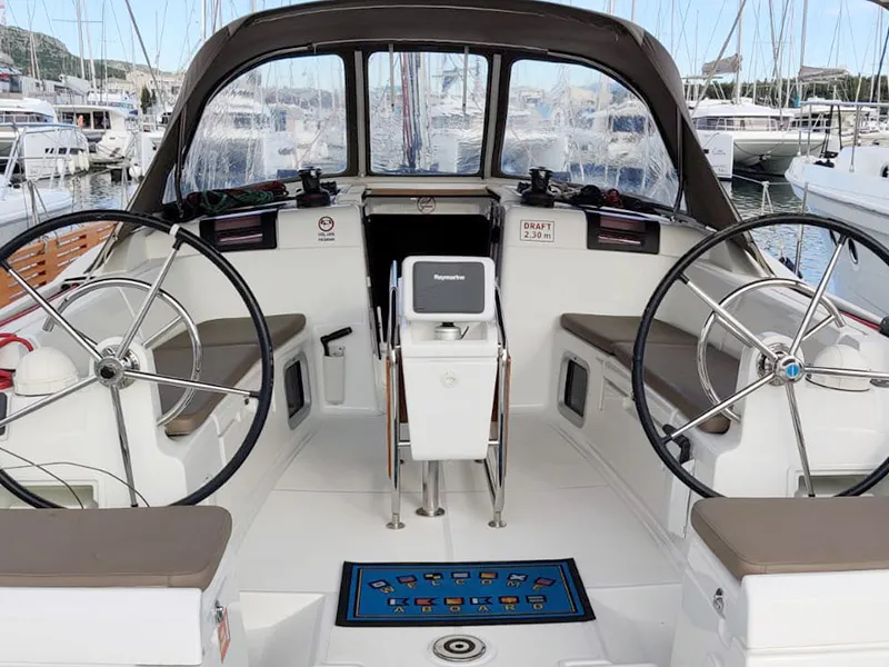 Sun Odyssey 449 Elissa — фотография яхты 9