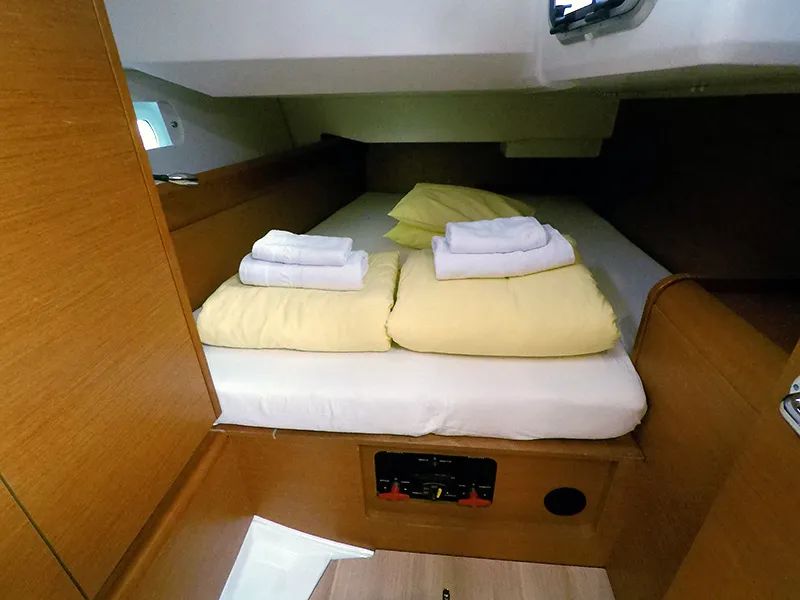 Sun Odyssey 449 Elissa — фотография яхты 8