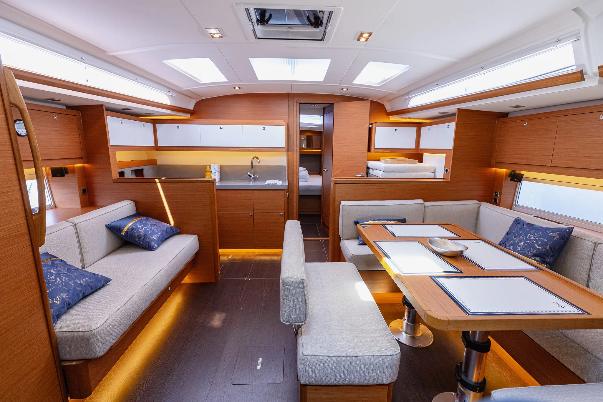 Dufour 470 Angelique — yacht photo 18