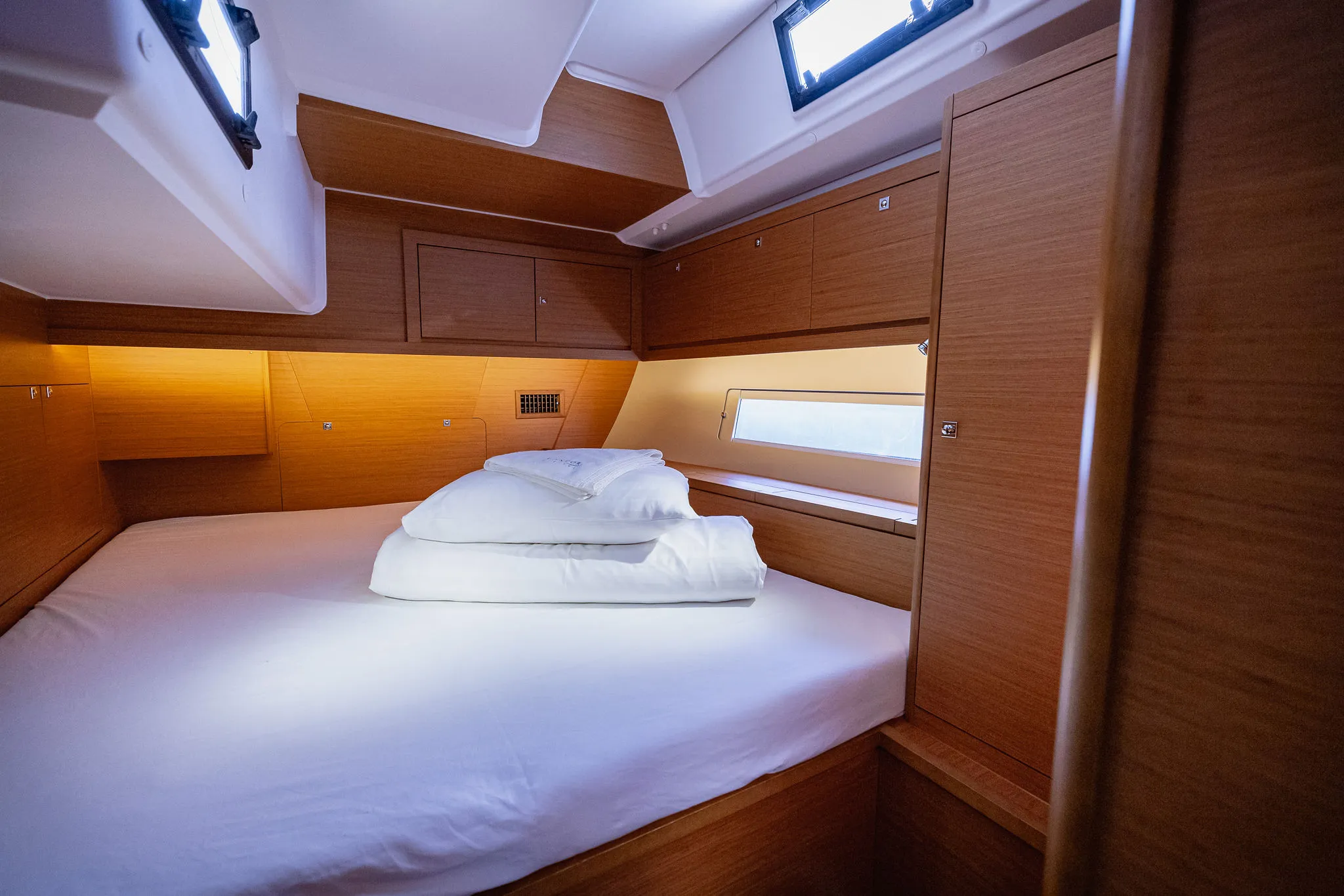 Dufour 470 Angelique — yacht photo 5
