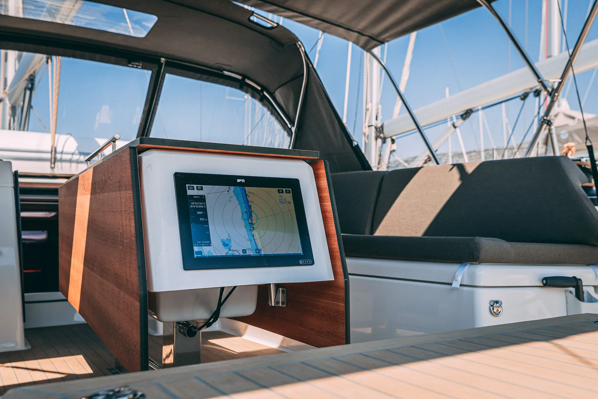 Dufour 470 Angelique — yacht photo 28
