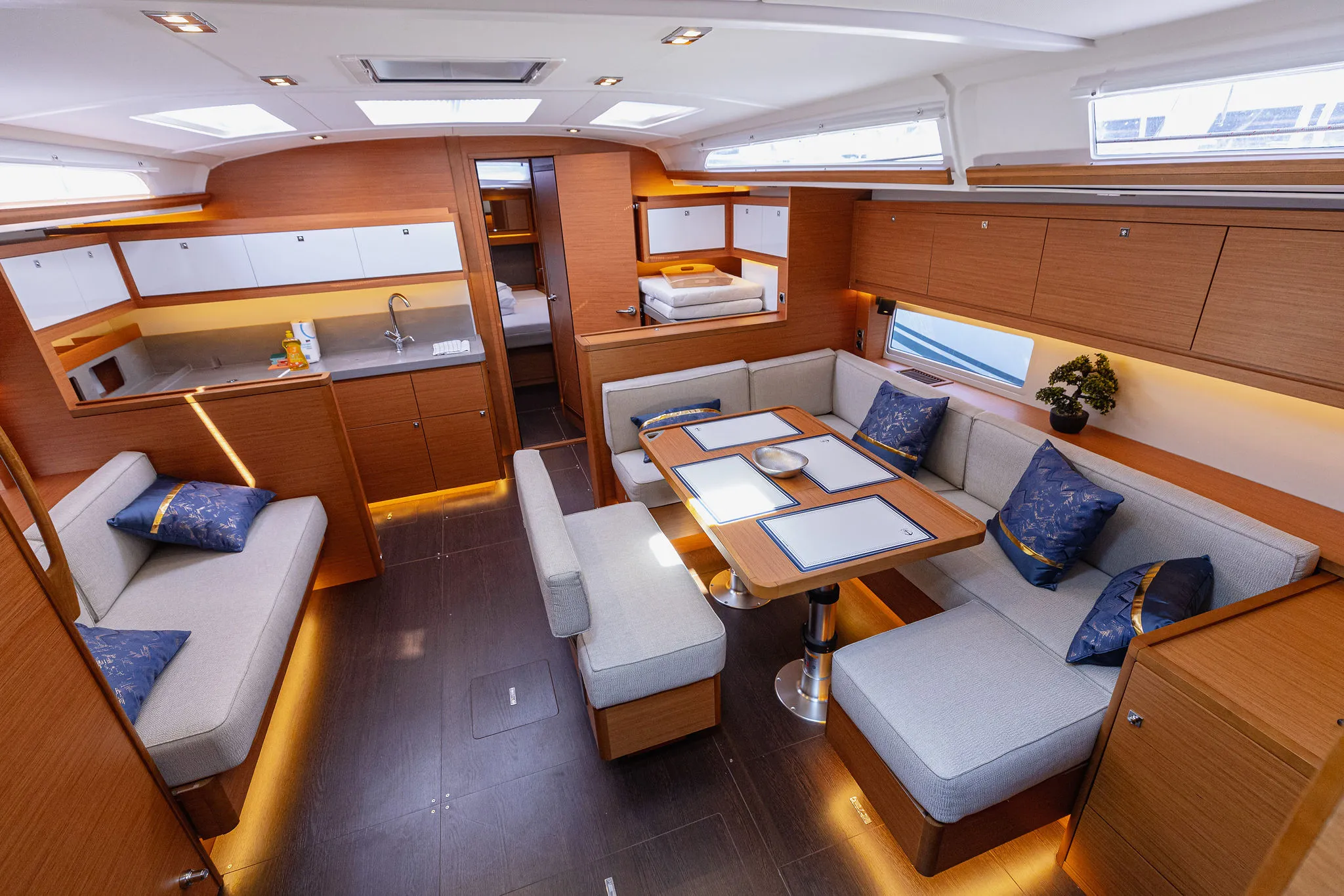 Dufour 470 Angelique — yacht photo 17