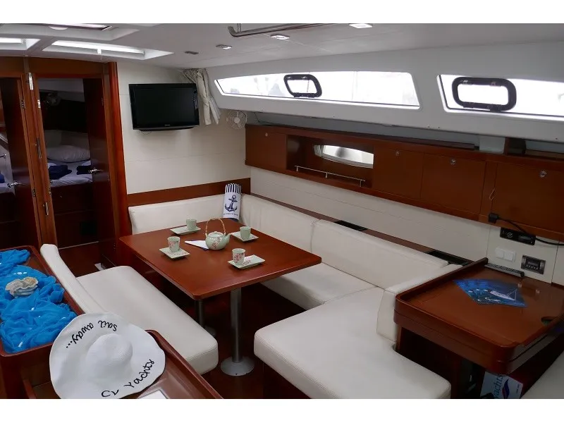 Oceanis 50 Promise — Yachtfoto 12
