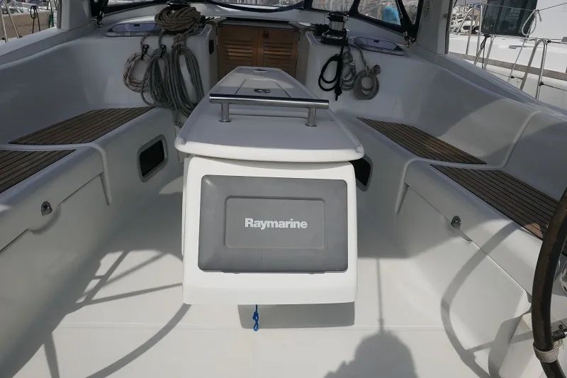 Oceanis 50 Promise — Yachtfoto 2