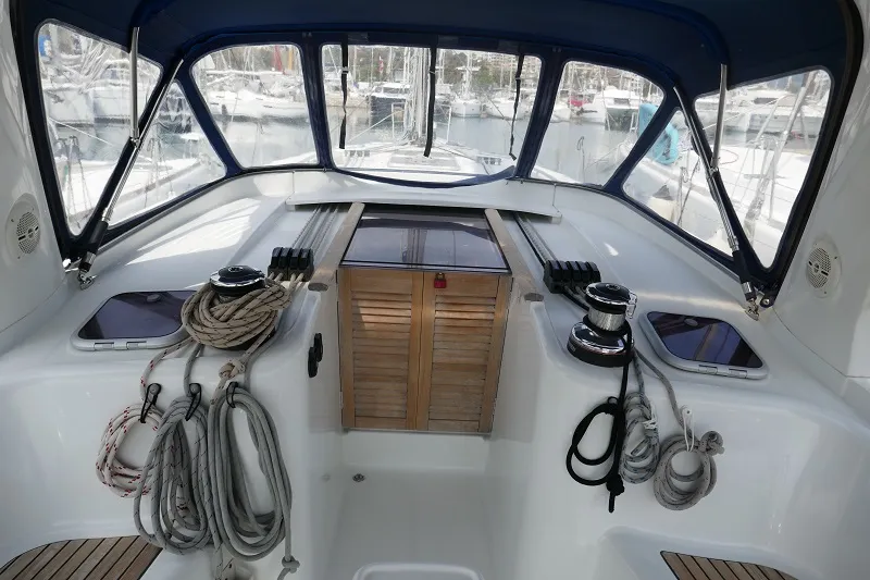 Oceanis 50 Promise — Yachtfoto 9