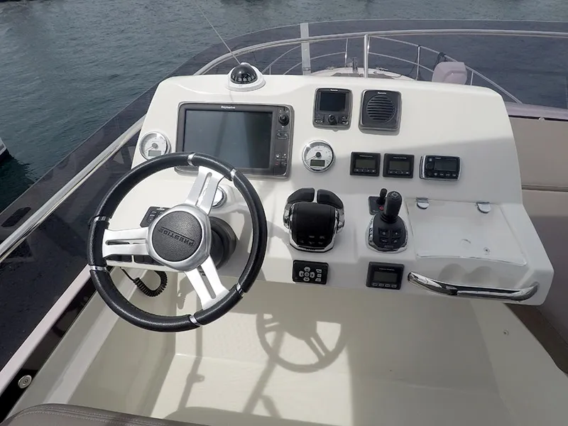 Prestige 500 Serendipity I — yacht photo 24