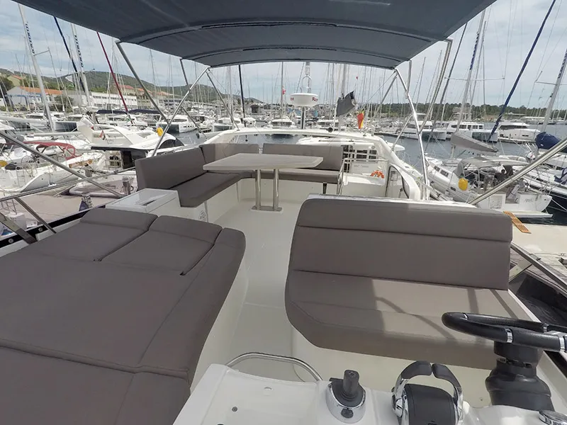 Prestige 500 Serendipity I — yacht photo 37