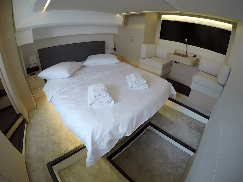 Prestige 500 Serendipity I — yacht photo 32