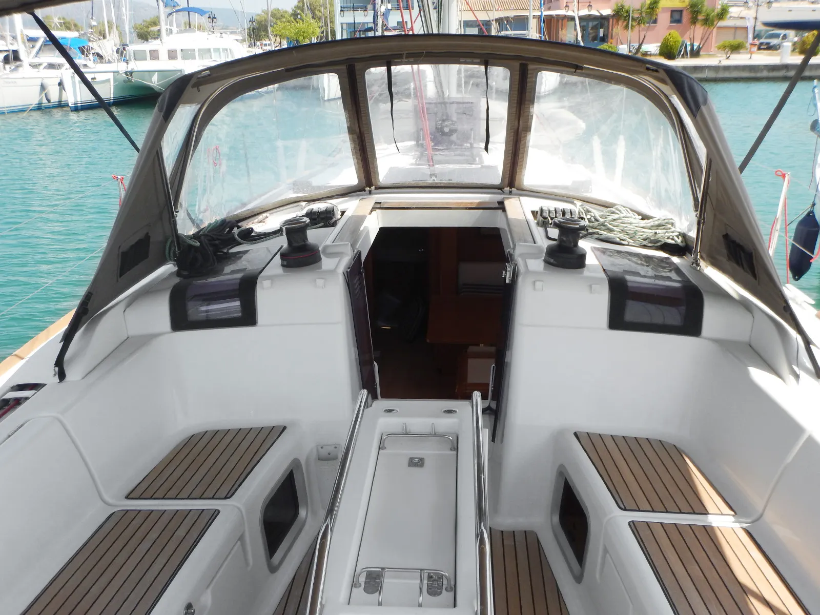 Sun Odyssey 419 Kinthia — фотография яхты 5