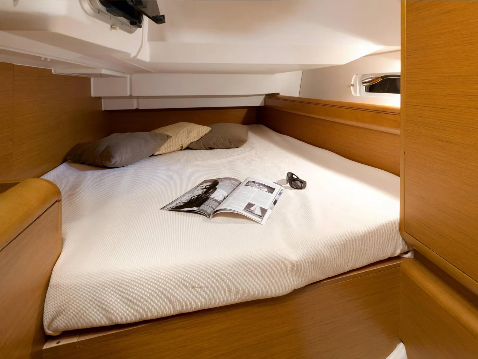 Sun Odyssey 419 Kinthia — фотография яхты 14