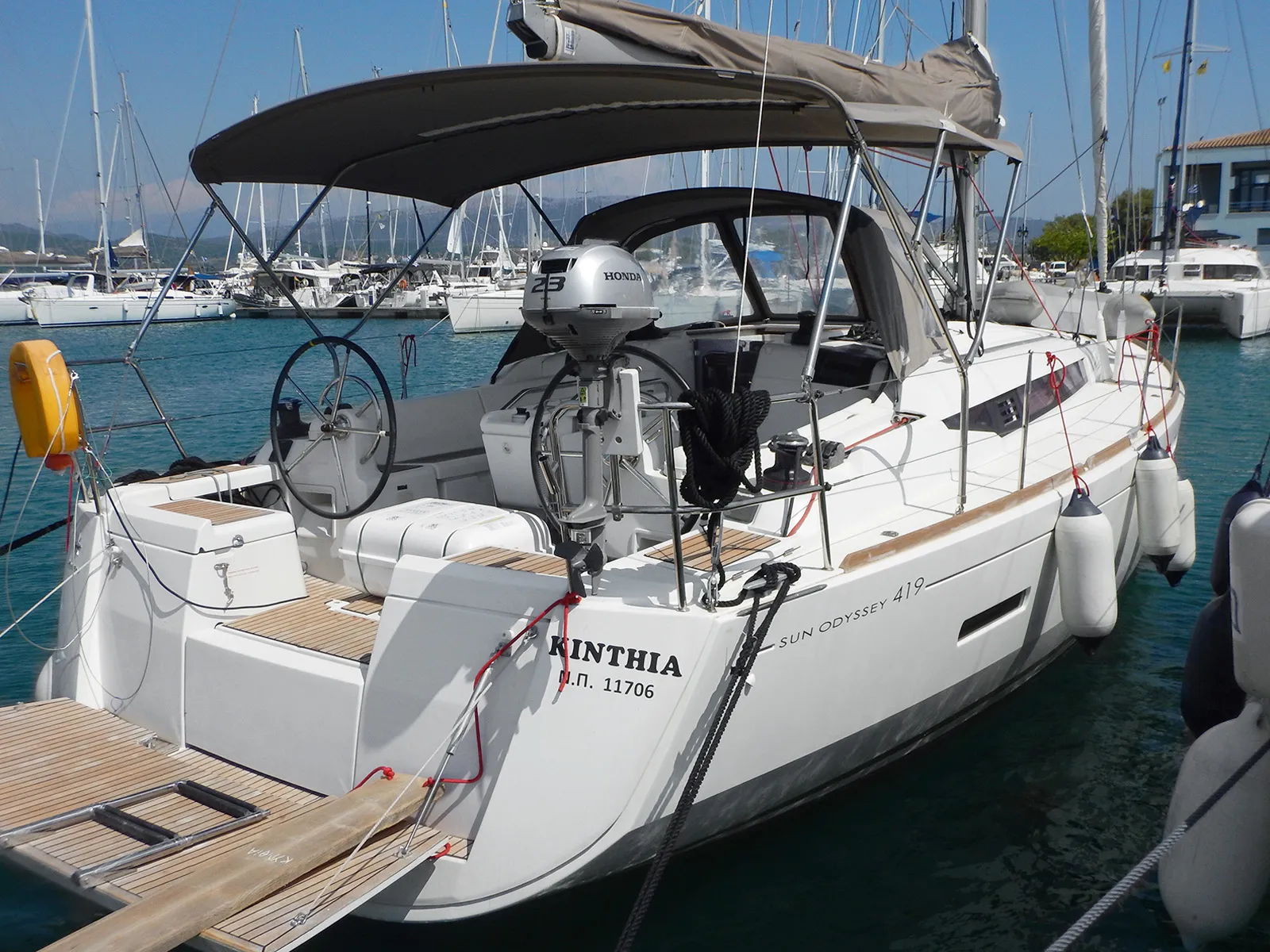 Sun Odyssey 419 Kinthia — фотография яхты 10