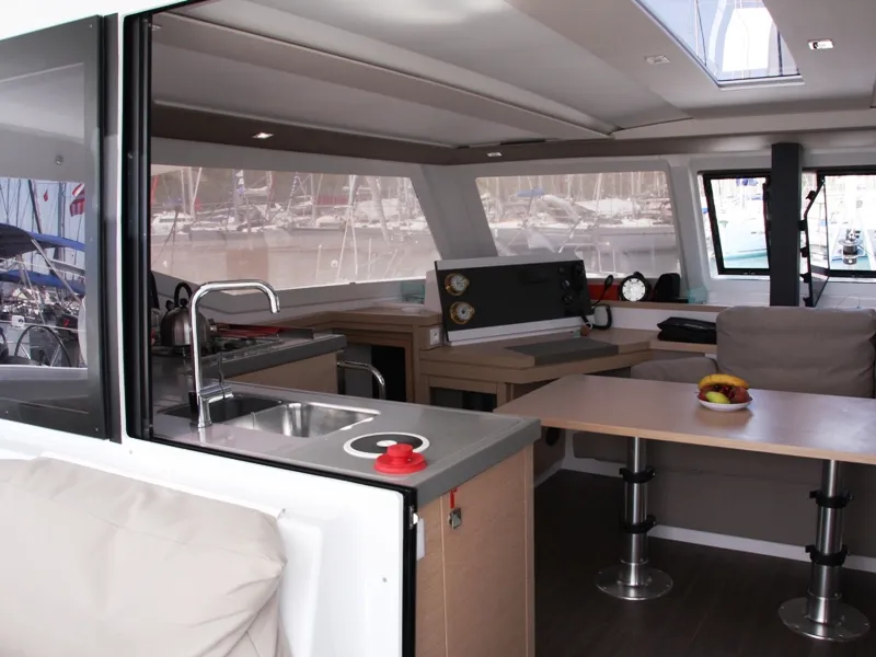 Lucia 40 Sky Maria — foto dello yacht n. 2