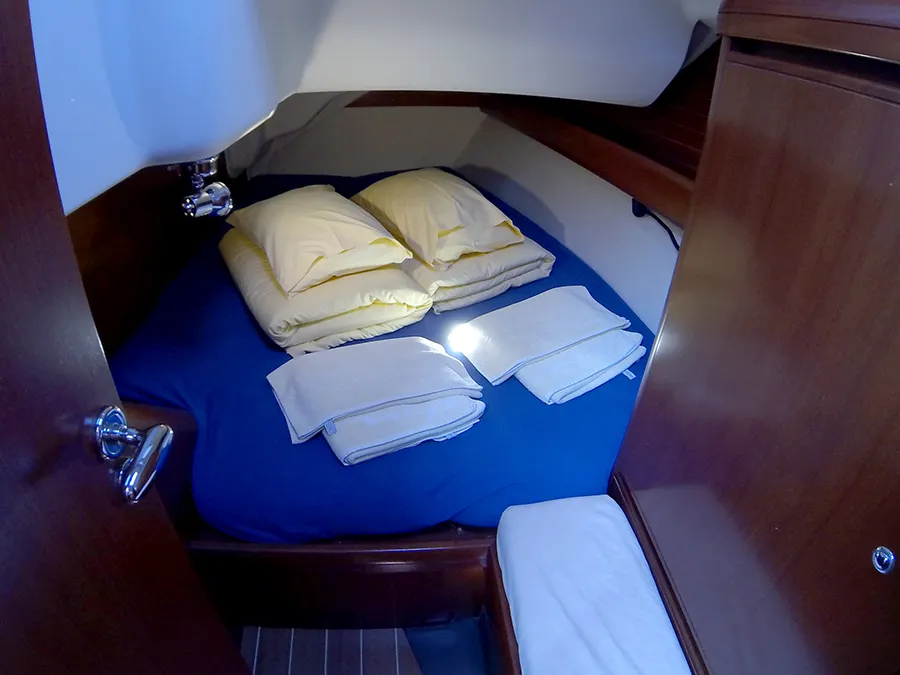 Grand Soleil 37 Sportski Vuk — yacht photo 3