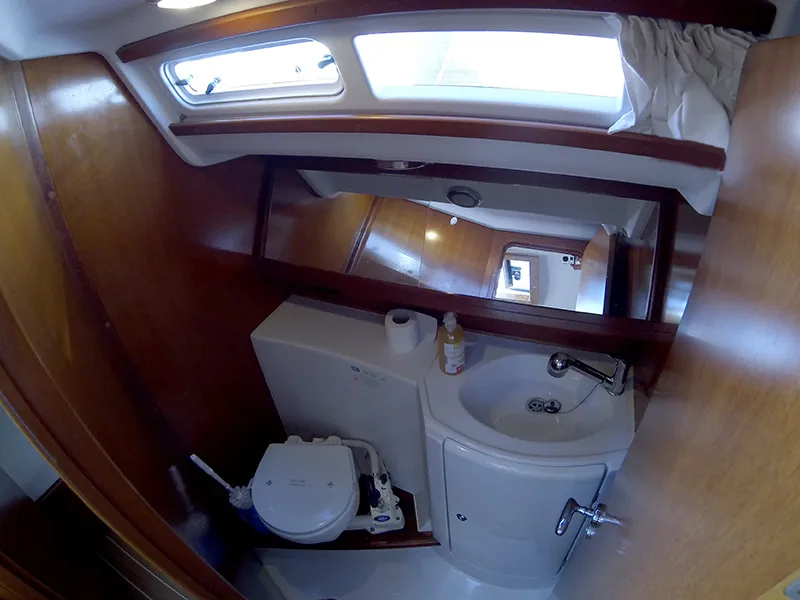 Grand Soleil 37 Sportski Vuk — yacht photo 11