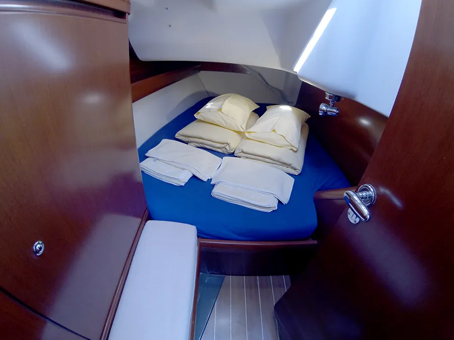 Grand Soleil 37 Sportski Vuk — yacht photo 15