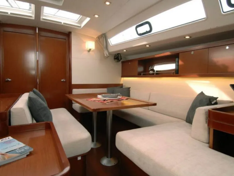Oceanis 50 Family Flying Colours — foto dello yacht n. 8