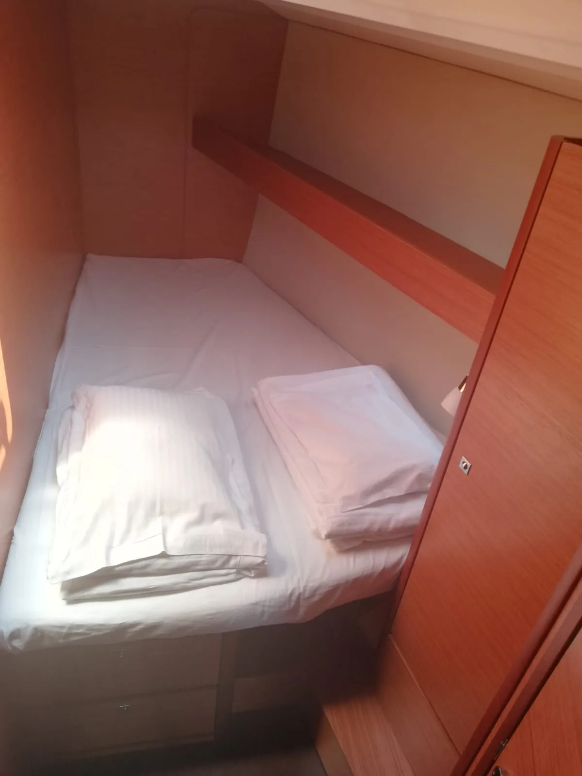 Dufour 460 Grand Large Cetina — снимка на яхтата 17