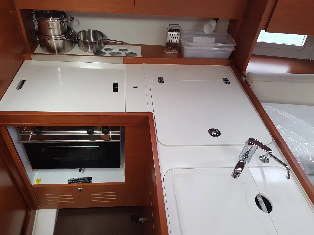 Dufour 360 Grand Large Krka — jahtikuva 11