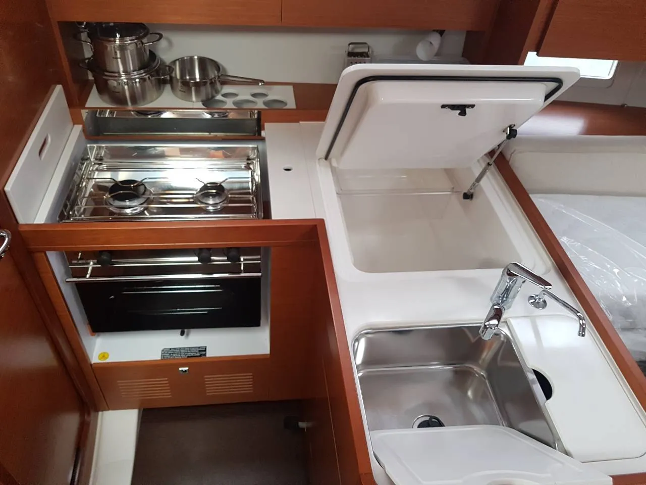 Dufour 360 Grand Large Krka — jahtikuva 9