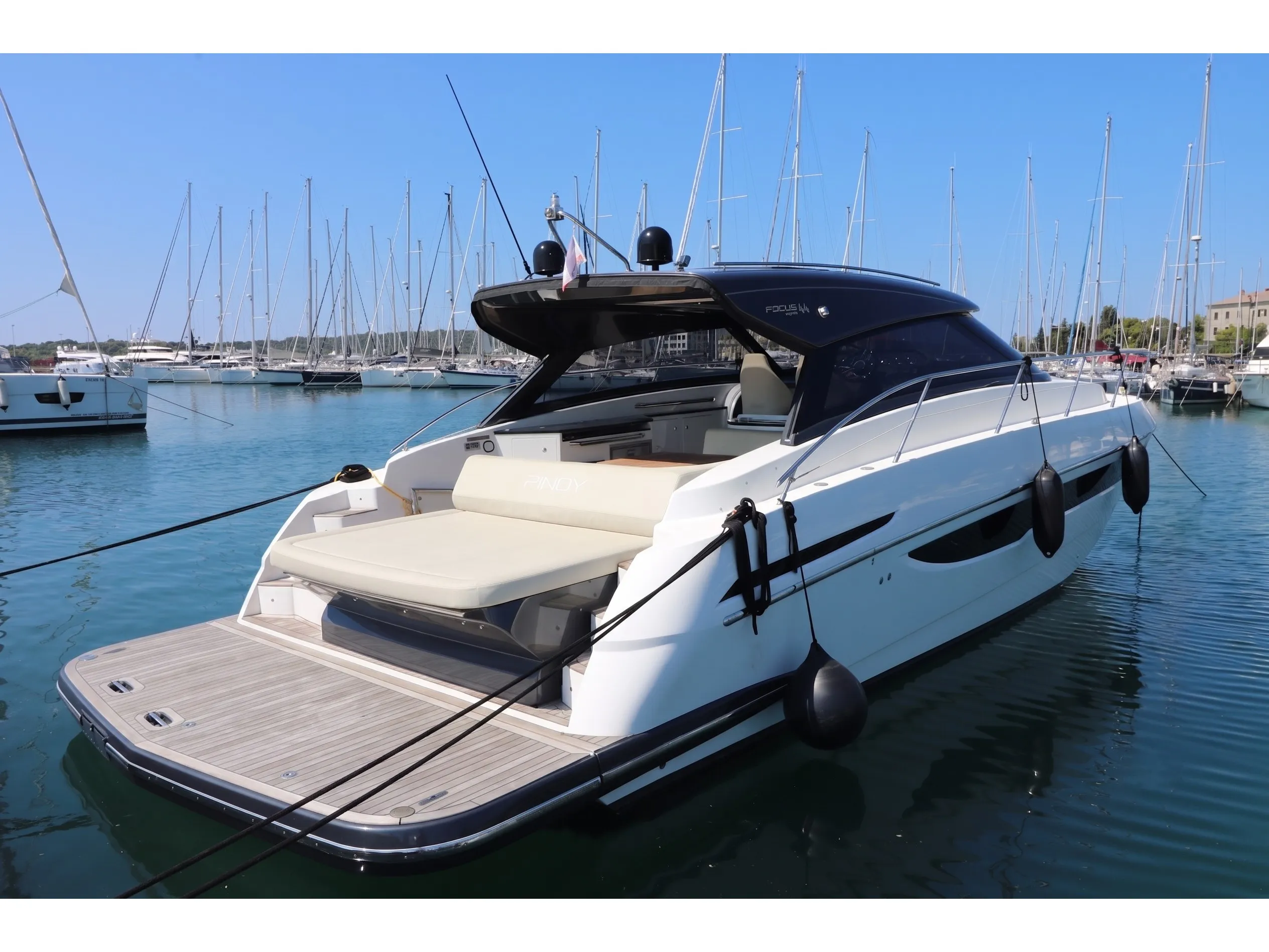 Focus Motor Yachts Focus Power 44 Pinoy — фотография яхты 1