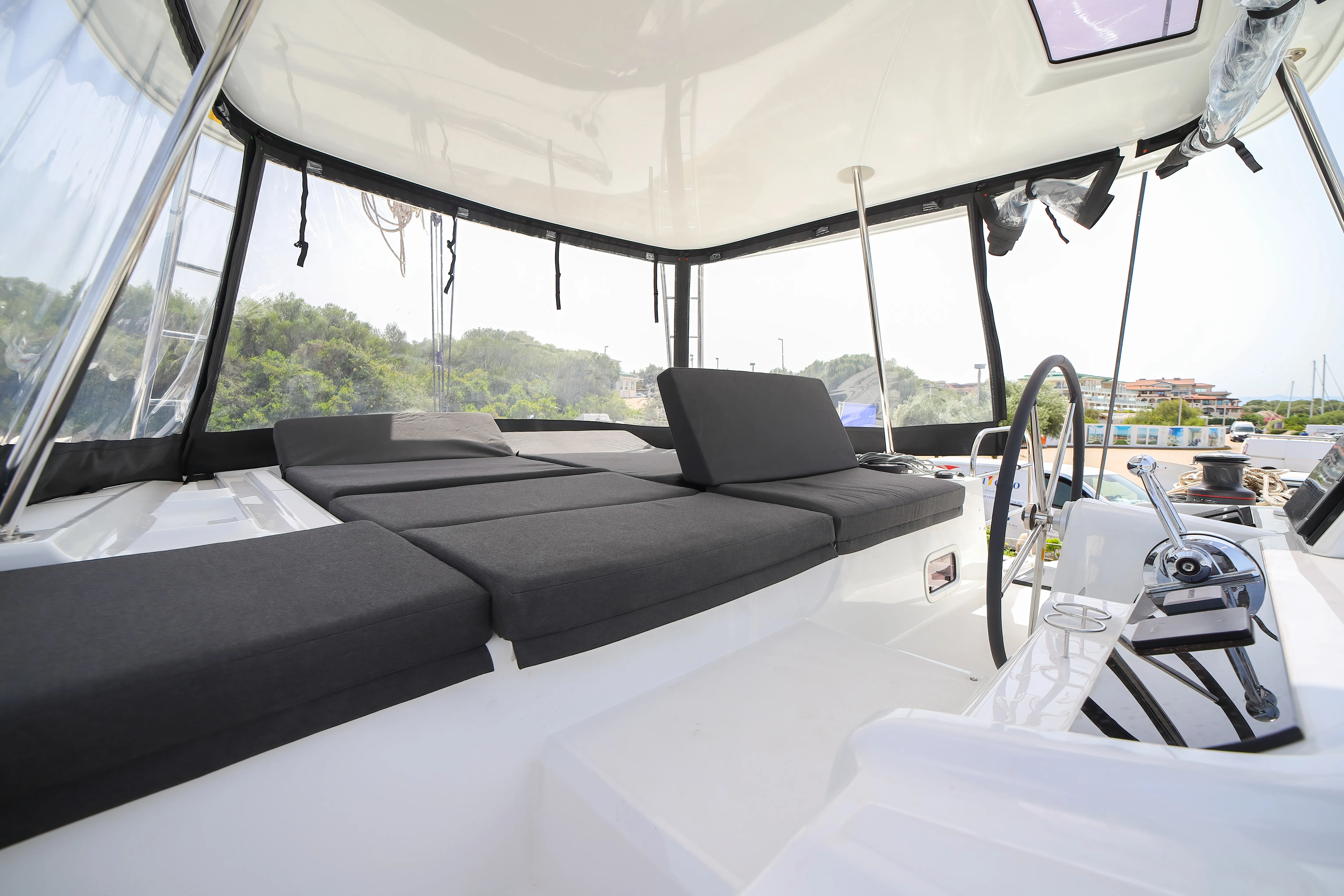 Lagoon 46 Sesamo - Premium line — фотография яхты 17