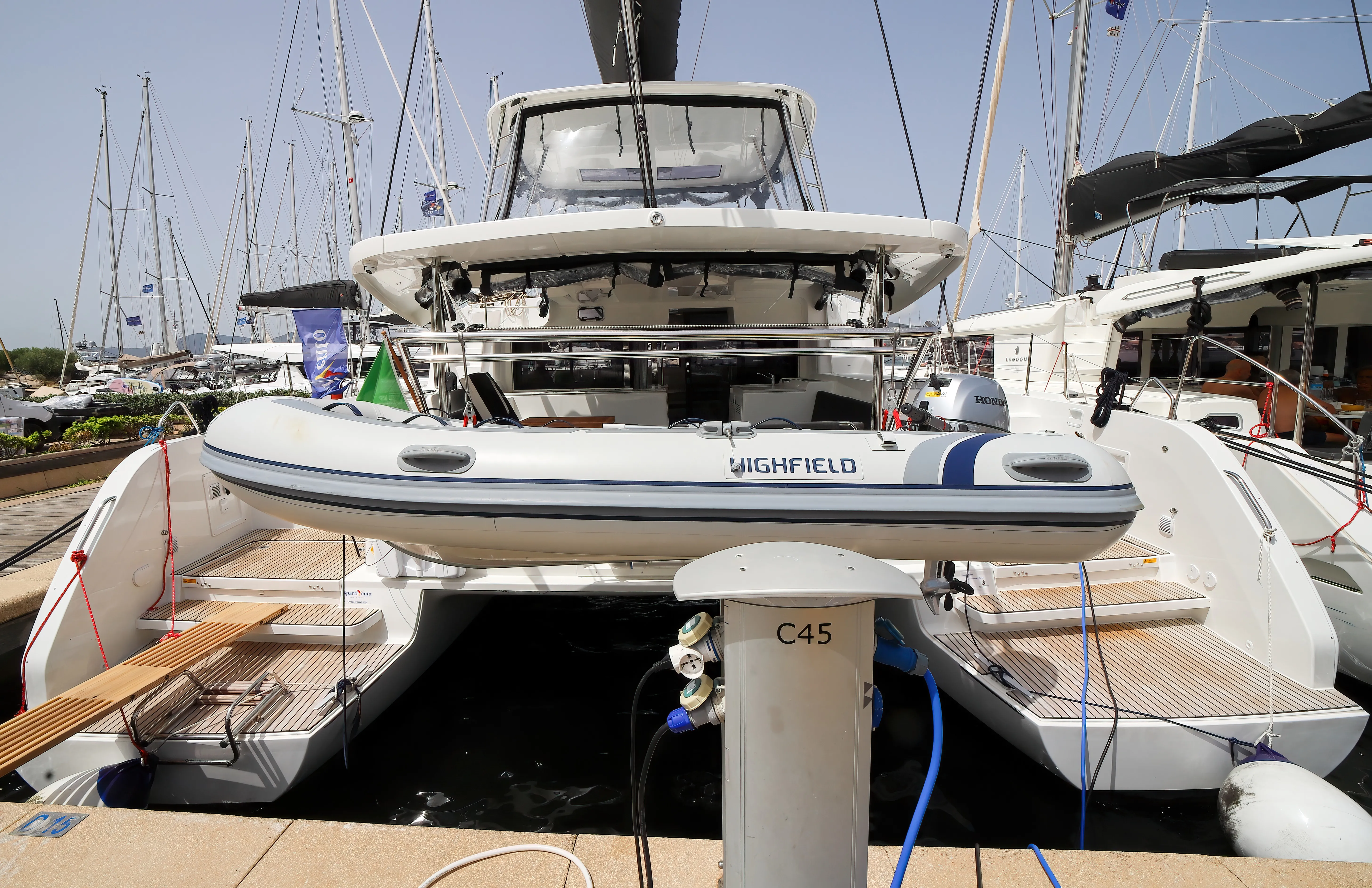 Lagoon 46 Sesamo - Premium line — фотография яхты 4