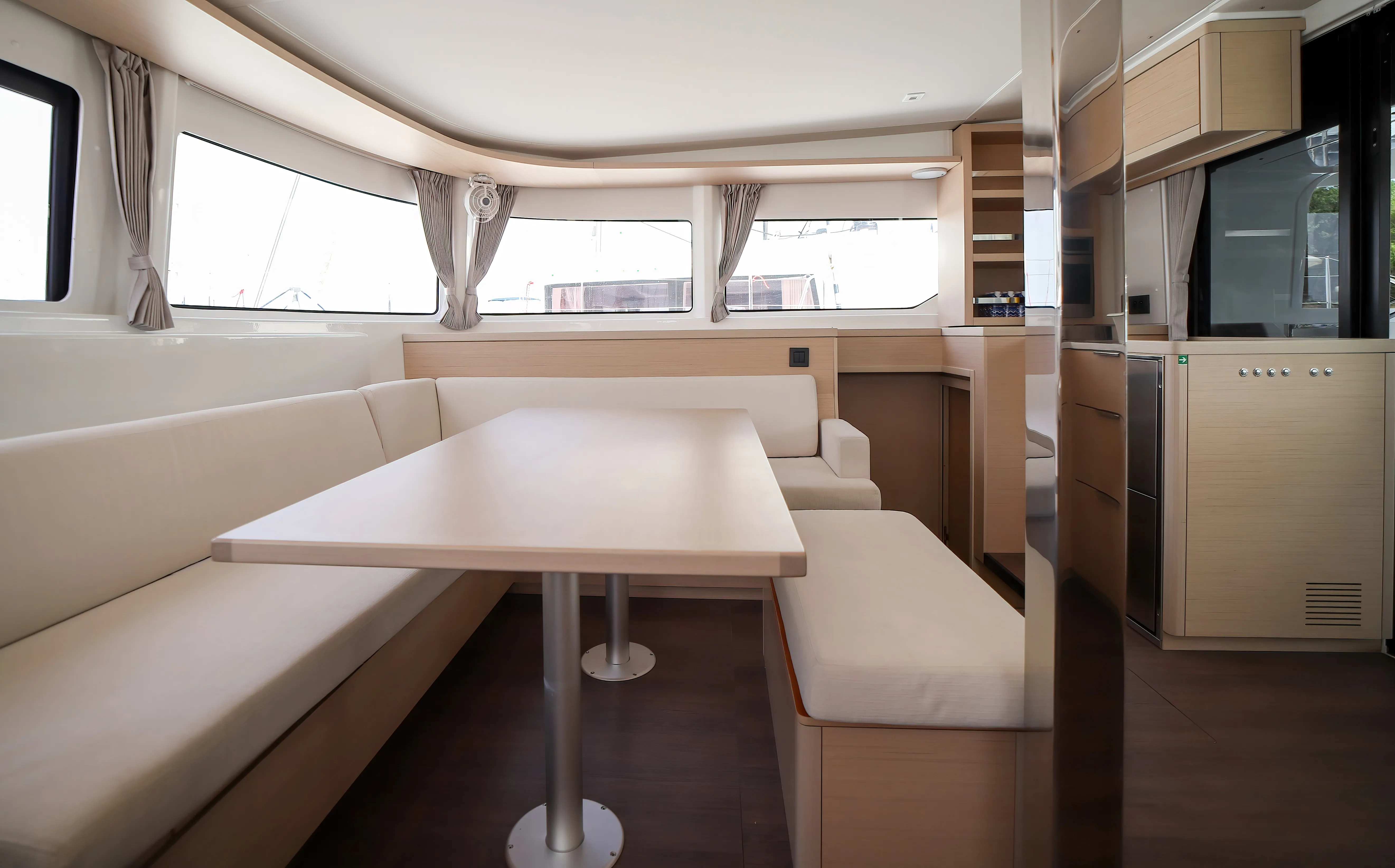 Lagoon 46 Sesamo - Premium line — фотография яхты 12