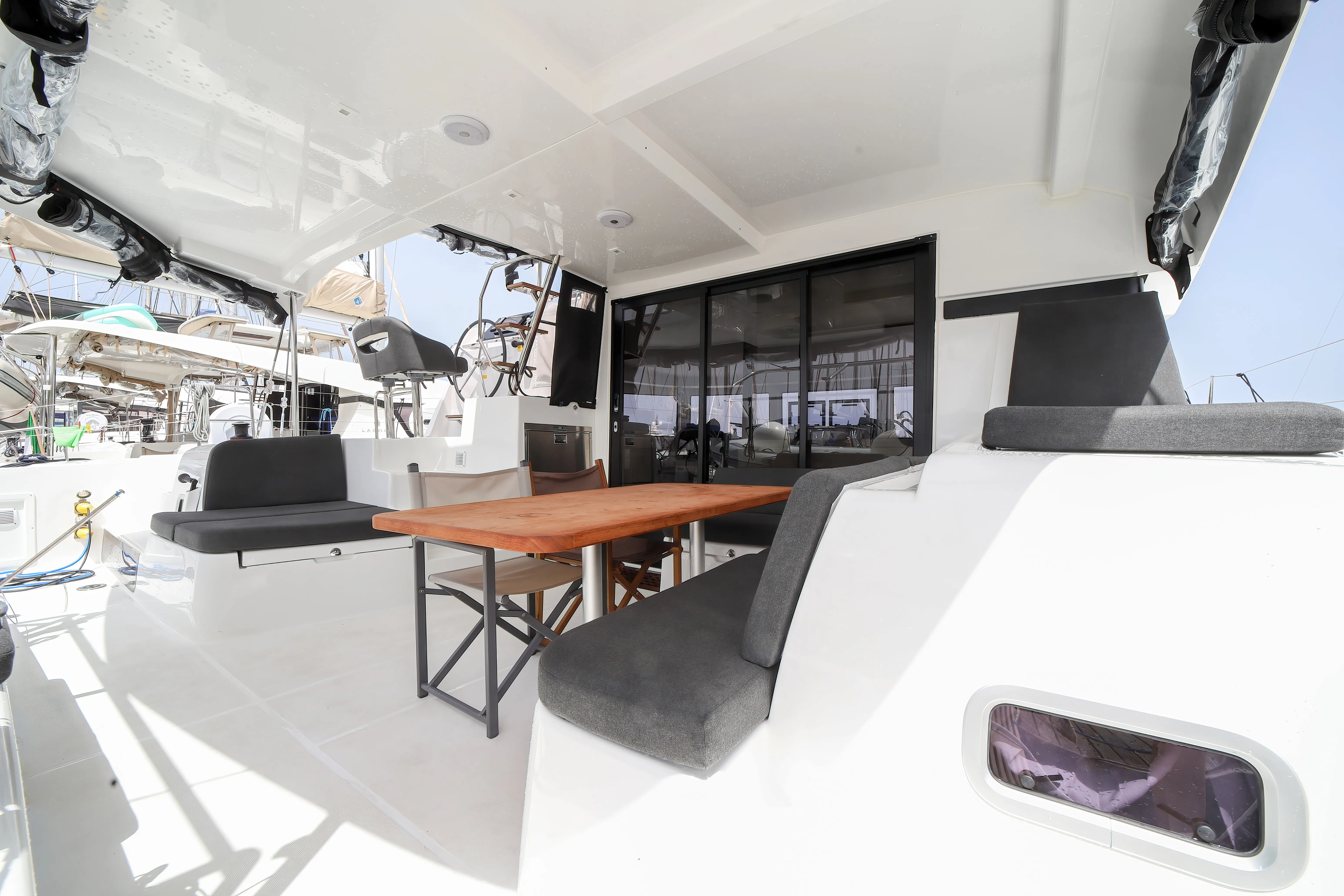 Lagoon 46 Sesamo - Premium line — фотография яхты 18