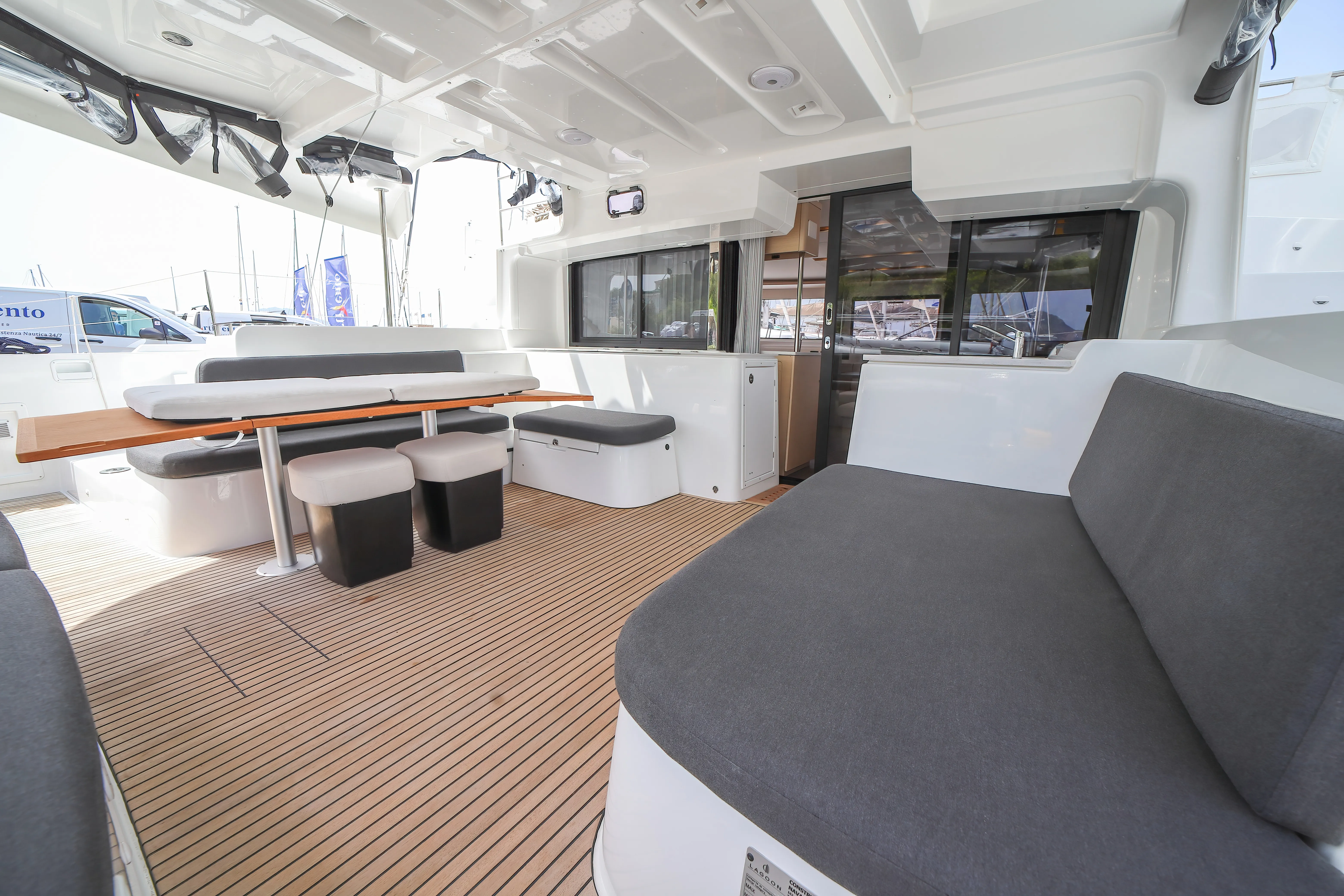 Lagoon 46 Sesamo - Premium line — фотография яхты 16