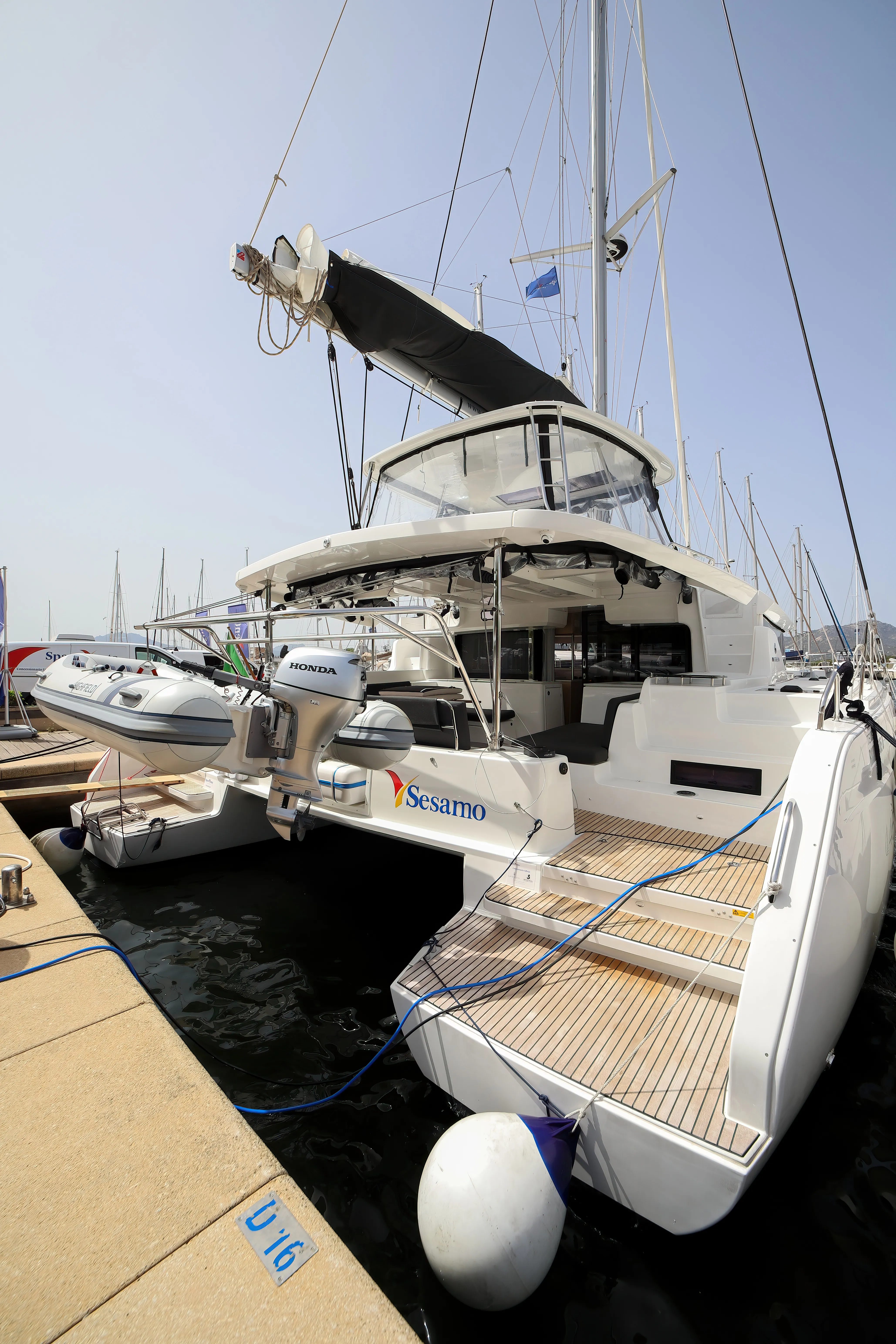 Lagoon 46 Sesamo - Premium line — фотография яхты 20