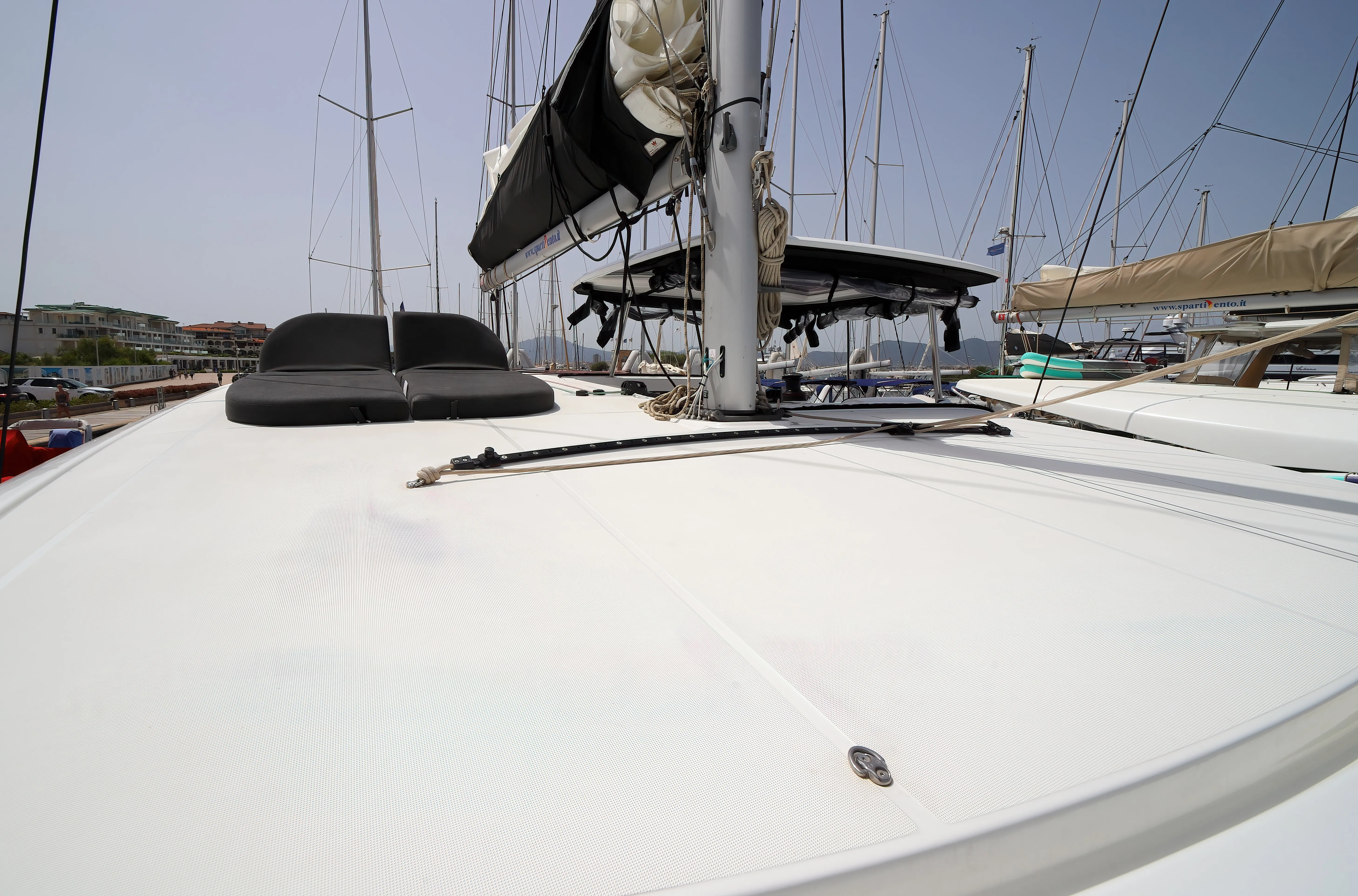 Lagoon 46 Sesamo - Premium line — фотография яхты 2